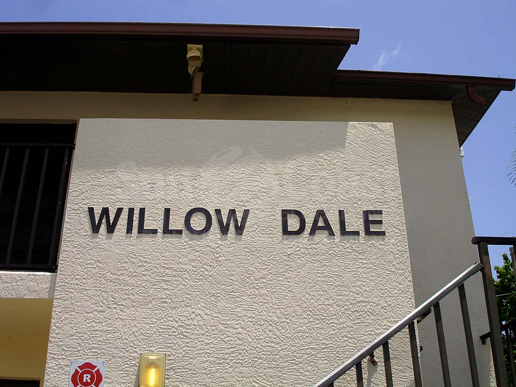 Willow Dale Signage